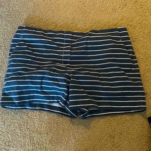 Loft size 12 stiff cotton short